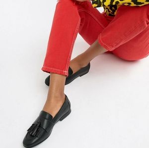 Monki Tassel Detail Loafer in Black